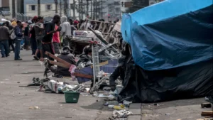 Grupo de moradores monitora tentativas de formação de nova cracolândia no centro de SP