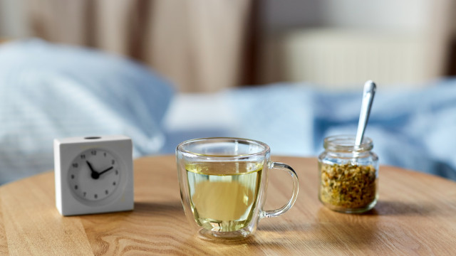 Hábito comum pode prejudicar seu coração mais do que você imagina 349 Camomila ajuda a dormir melhor e oferece benefícios que você nem imagina