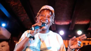 Mart'nália é assaltada no Rio e tem carro, celular e figurino levados