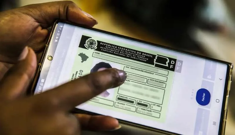 Renovação automática da CNH beneficia 323.459 condutores em sete dias, gera economia de R$ 226 milhões e amplia uso do RNPC para renovar documento 335 news 621 1768951516