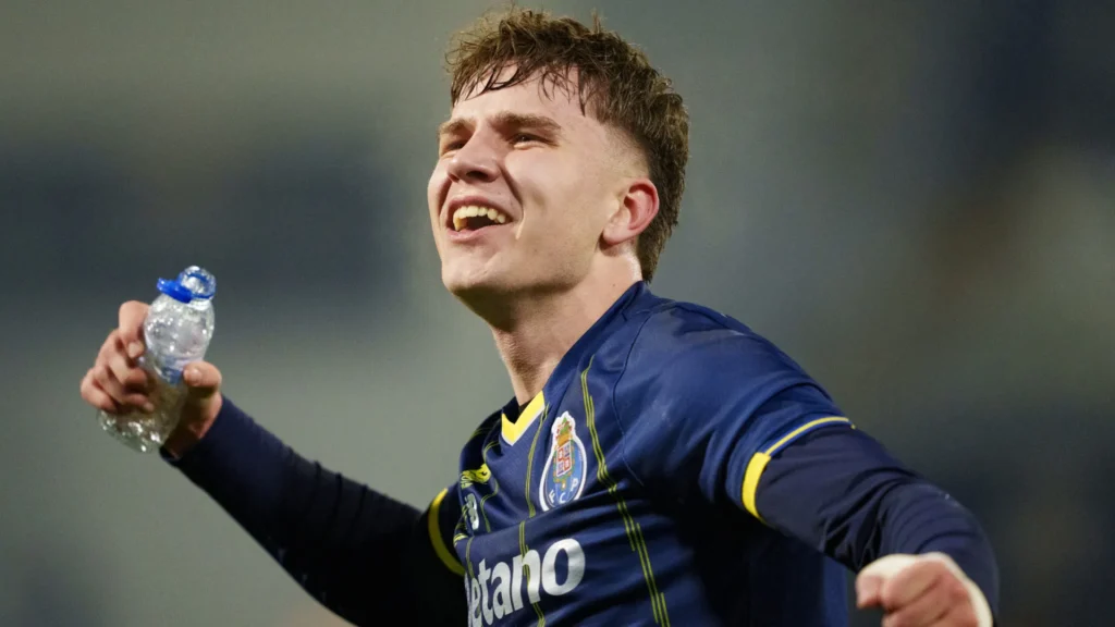 "Vai ser difícil o FC Porto segurar Oskar Pietuszewski" 180 "Vai ser difícil o FC Porto segurar Oskar Pietuszewski"