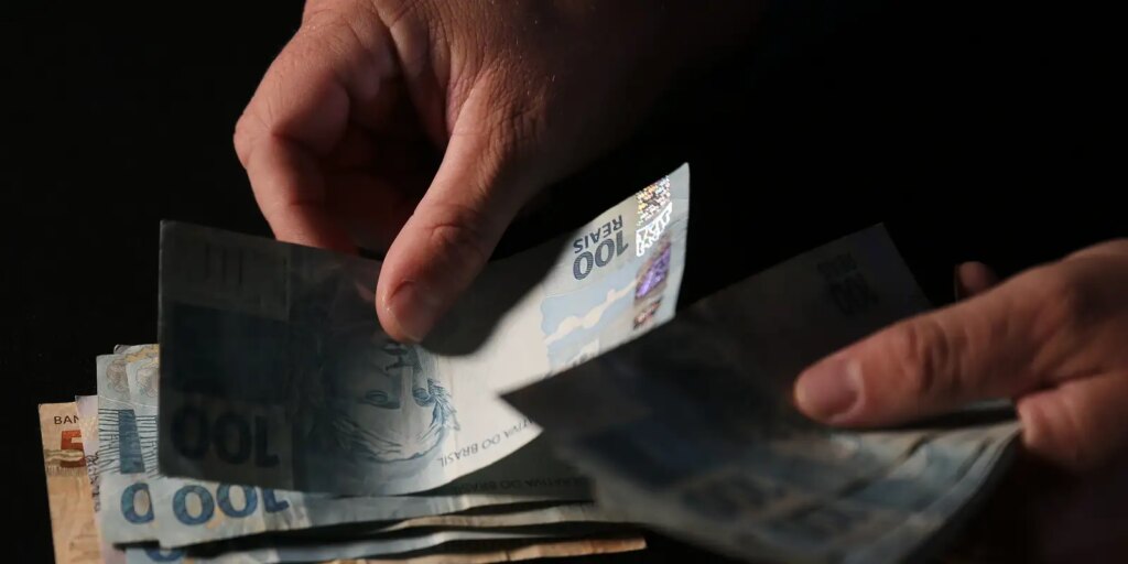 Mudanças no Fundo Garantidor de Créditos: CMN Alinha Regras Após Pagamentos do Banco Master 185 real moedadinheiro jfcrz abr 1701220040 1