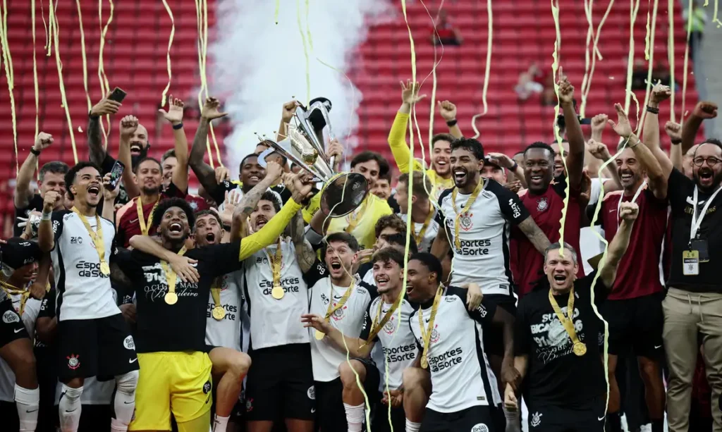 Corinthians bate Flamengo por 2 a 0 e conquista bicampeonato da Supercopa Rei com público recorde 1 news 3220 1770024254
