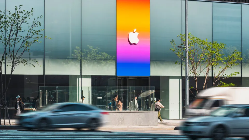 iPhone 17e pode chegar em fevereiro com cinco grandes novidades, câmera e tela renovadas